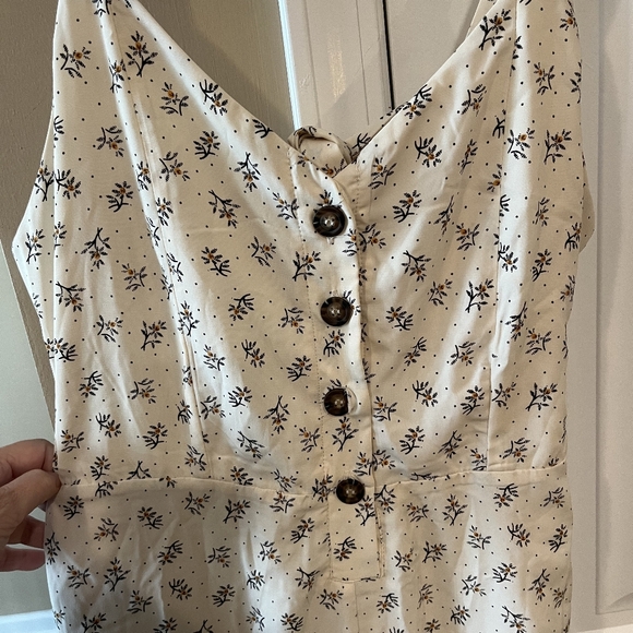 Sienna Sky floral jumper/jumpsuit sz Large - Picture 3 of 3